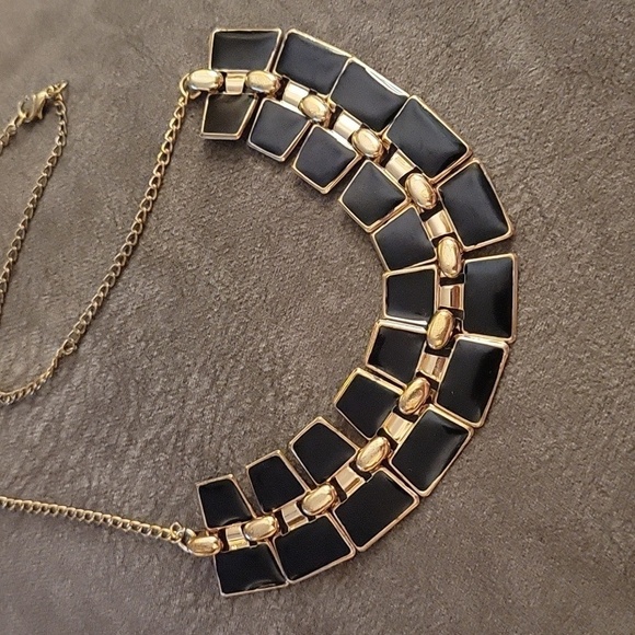 5/$25 Black Geometric Cleopatra Style Bib Necklace - Picture 2 of 8